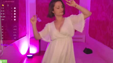 Kate online show from 11.28.25