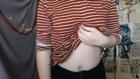 veryveryvery_shy online show from 12.31.24