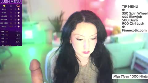 Snapshot of vesafine chatting on 02.01.25 vesafine online show from 02.01.25