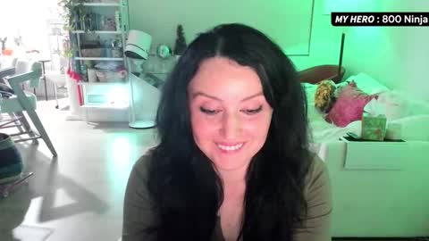 Snapshot of vesafine chatting on 11.08.25 vesafine online show from 11.08.25