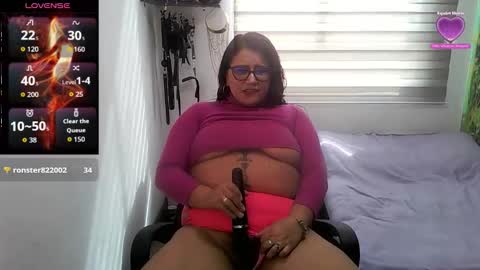 Snapshot of vesper_vixen chatting on 09.16.25 Vesper Vixen online show from 09.16.25