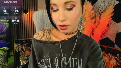 Lady or Goddess Vespera online show from 04.29.26