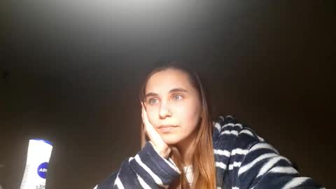 Snapshot of vesperlyn chatting on 12.04.25 Dasha online show from 12.04.25