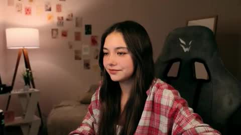 Snapshot of vexorin chatting on 11.24.25 Rachel online show from 11.24.25