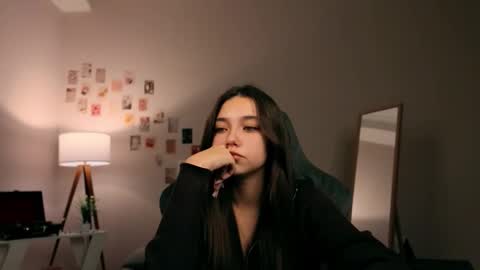 Snapshot of vexorin chatting on 11.30.25 Rachel online show from 11.30.25