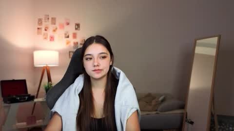 Snapshot of vexorin chatting on 12.15.25 Rachel online show from 12.15.25