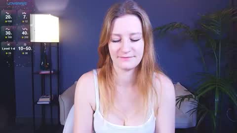 Snapshot of viamltdreamer chatting on 11.14.25 viamltdreamer online show from 11.14.25