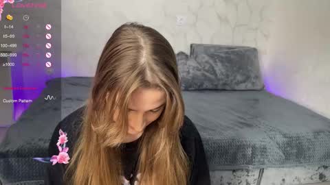 Snapshot of vibe_and_night chatting on 10.18.25 Vail and Nevada online show from 10.18.25