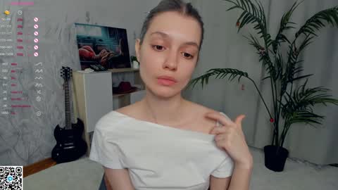 Snapshot of vibes_of_joy chatting on 01.17.25 Mikky online show from 01.17.25