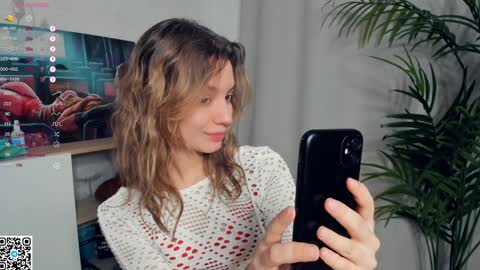 Snapshot of vibes_of_joy chatting on 01.23.25 Mikky online show from 01.23.25