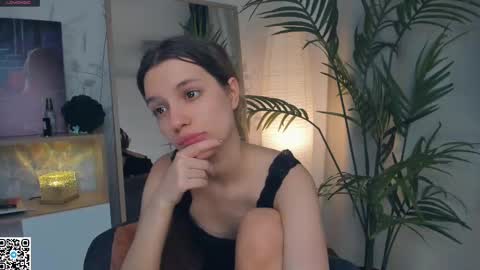 Snapshot of vibes_of_joy chatting on 02.20.25 Mikky online show from 02.20.25