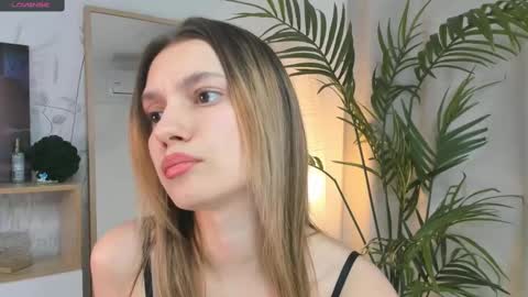 Snapshot of vibes_of_joy chatting on 03.03.25 Mikky online show from 03.03.25