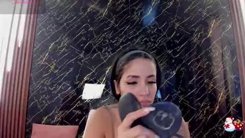 Snapshot of vichy_evans chatting on 01.15.26 Vichy Everyday From 1400 to 2130 Col Time online show from 01.15.26