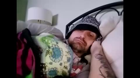 Snapshot of viciouzz1 chatting on 11.28.25 viciouzz1 online show from 11.28.25