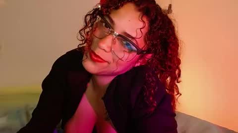 Snapshot of vicky_crazy chatting on 01.02.25 Vicky  online show from 01.02.25