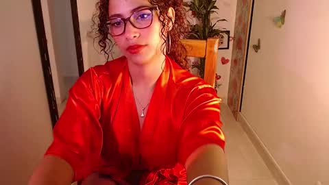 Snapshot of vicky_crazy chatting on 03.06.25 Vicky  online show from 03.06.25