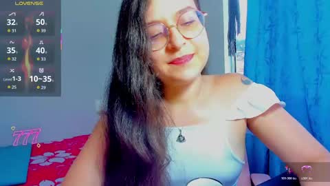 Snapshot of vicky_cristinax chatting on 05.22.26 Vicky online show from 05.22.26