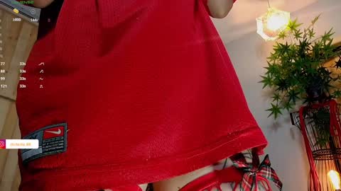 Victoria   online show from 12.04.24