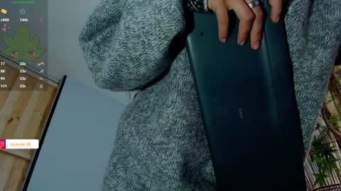 Victoria   online show from 01.14.25