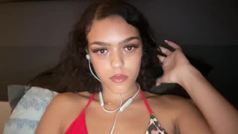 Goddess Victory  online show from 12.20.24