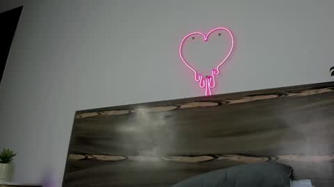 Snapshot of victoria18x chatting on 12.06.24 Victoria online show from 12.06.24