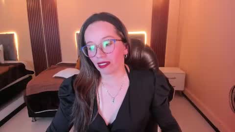 Snapshot of victoria__blake chatting on 07.06.26 victoria__blake online show from 07.06.26
