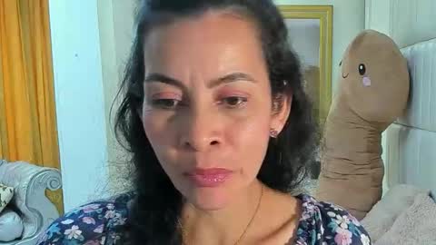 Victoria  grey  online show from 03.18.26