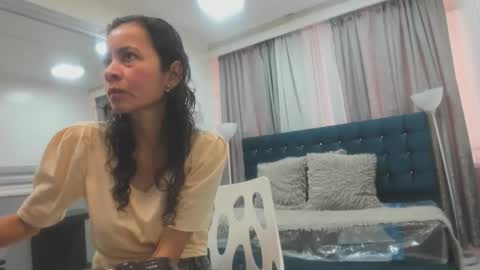 Victoria  grey  online show from 04.28.26