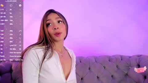 Snapshot of victoria_adams14 chatting on 01.23.25 Victoria for you online show from 01.23.25