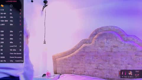 Snapshot of victoria_adams14 chatting on 03.08.25 Victoria for you online show from 03.08.25