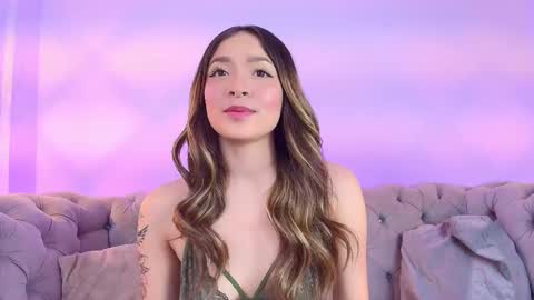 Snapshot of victoria_adams14 chatting on 09.18.25 Victoria for you online show from 09.18.25