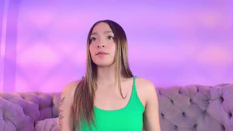 Snapshot of victoria_adams14 chatting on 09.22.25 Victoria for you online show from 09.22.25