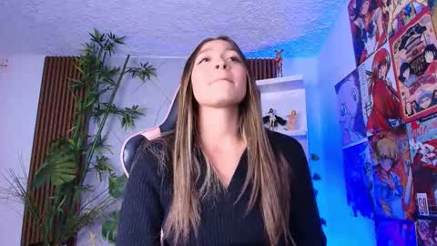 Snapshot of victoria_adams14 chatting on 10.19.25 Victoria for you online show from 10.19.25