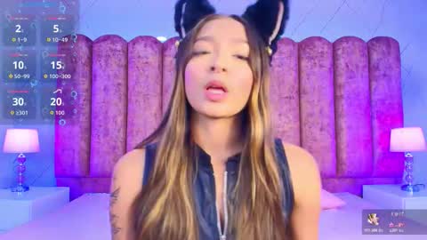 Snapshot of victoria_adams14 chatting on 11.19.25 Victoria for you online show from 11.19.25