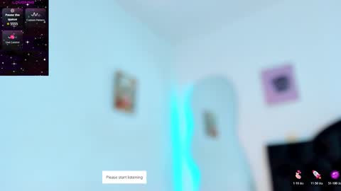 Victoria  independent model online show from 01.15.26