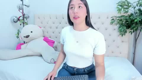 Victoria online show from 04.20.26