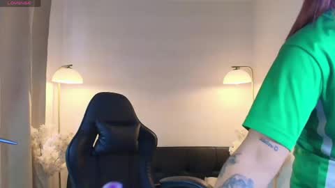 Victoria Collins online show from 05.10.26