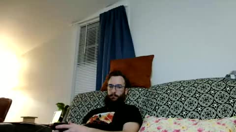 Victoria and Erian online show from 01.12.25