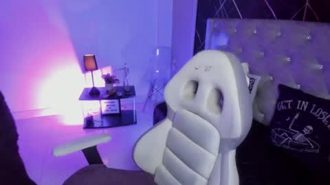 victoria_floyd1 online show from 04.09.26