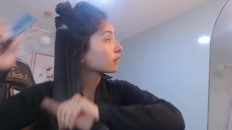 Victoria online show from 03.20.26