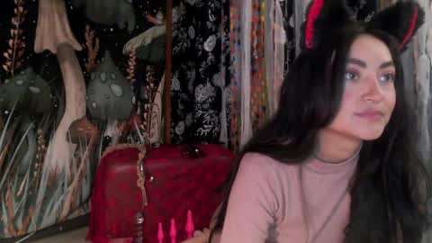 Victoria online show from 04.21.26