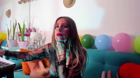 Victoria  online show from 02.16.25