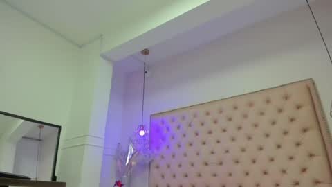 Snapshot of victoria_kitt chatting on 06.08.26 victoria_kitt online show from 06.08.26