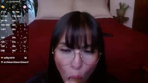 VICTORIA MARTELO online show from 02.11.26