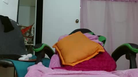 VICKY online show from 09.20.25