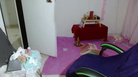 VICKY online show from 04.05.26