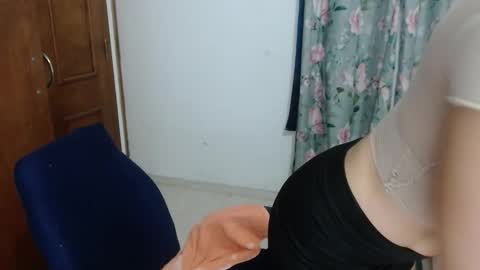 victoria online show from 11.22.25