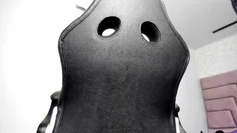 Vicky  online show from 11.16.25