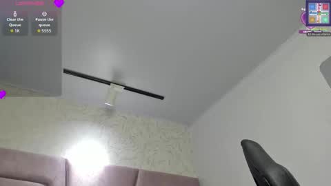 Vicky  online show from 02.10.26