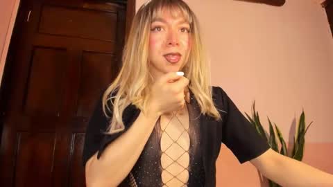 D A N I online show from 10.01.25